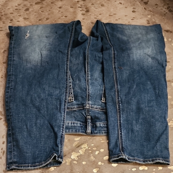 Classic Blue Denim Jeans - Picture 2 of 5